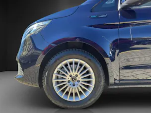 MERCEDES-BENZ EQV 300