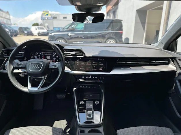 Audi A3 Sportback 35 TFSI S line Attraction S-tronic
