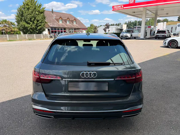Audi A4 Avant 40 TDI S line quattro S-tronic