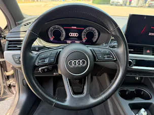 Audi A4 Avant 40 TDI S line quattro S-tronic