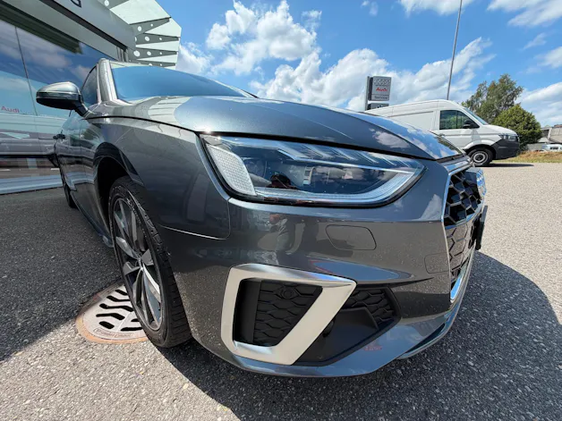 Audi A4 Avant 40 TDI S line quattro S-tronic