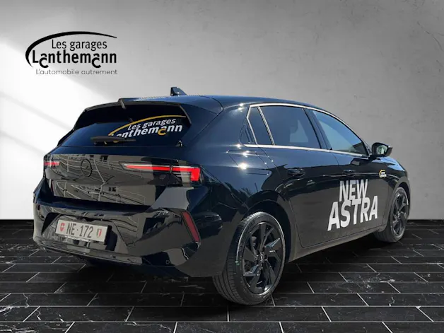 Opel Astra 1.2i Turbo Swiss Plus A