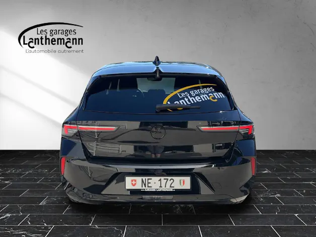 Opel Astra 1.2i Turbo Swiss Plus A