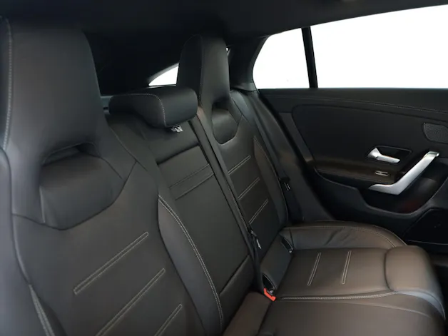 Mercedes-Benz CLA Shooting Brake 250 4Matic 7G-DCT AMG Line