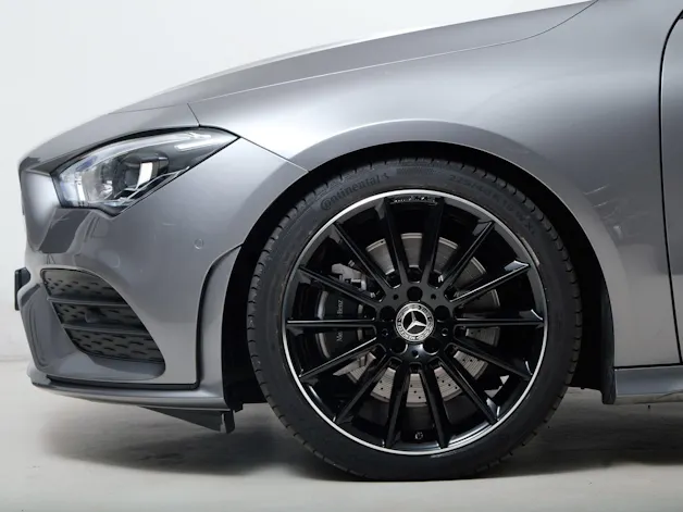 Mercedes-Benz CLA Shooting Brake 250 4Matic 7G-DCT AMG Line