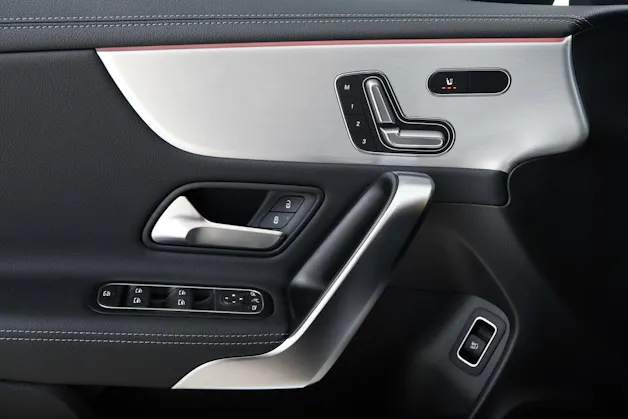 Mercedes-Benz CLA Shooting Brake 250 4Matic 7G-DCT AMG Line
