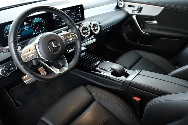 Mercedes-Benz CLA Shooting Brake 250 4Matic 7G-DCT AMG Line