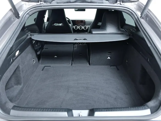 Mercedes-Benz CLA Shooting Brake 250 4Matic 7G-DCT AMG Line
