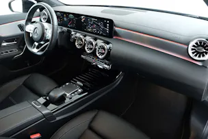 Mercedes-Benz CLA Shooting Brake 250 4Matic 7G-DCT AMG Line