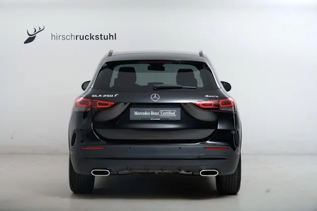 Mercedes-Benz GLA 250 4Matic AMG Line 8G-DCT