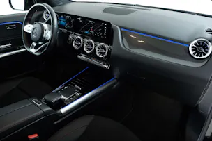 Mercedes-Benz GLA 250 4Matic AMG Line 8G-DCT
