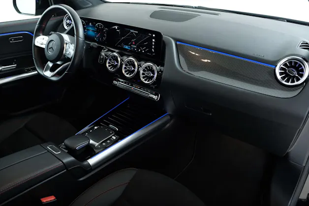 Mercedes-Benz GLA 250 4Matic AMG Line 8G-DCT