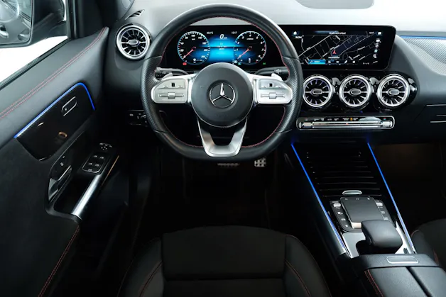 Mercedes-Benz GLA 250 4Matic AMG Line 8G-DCT