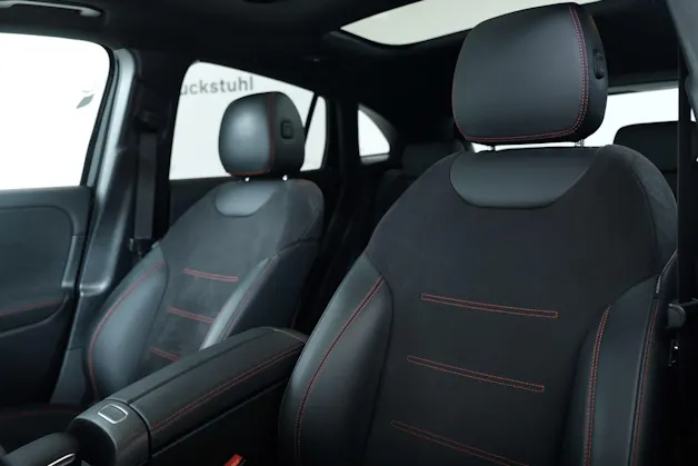 Mercedes-Benz GLA 250 4Matic AMG Line 8G-DCT