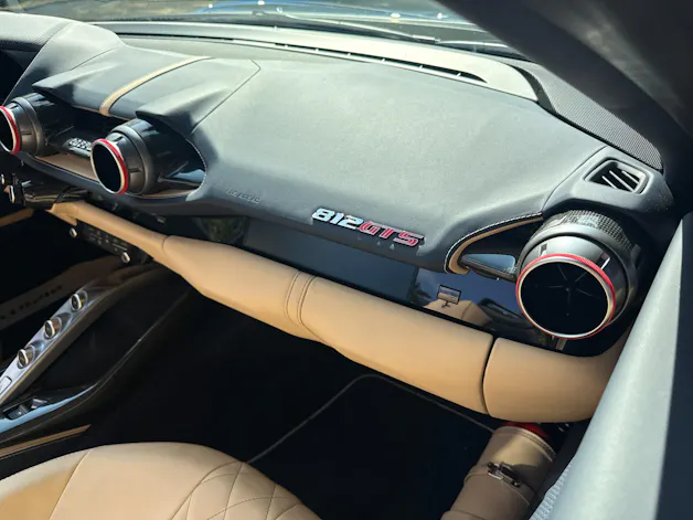 Ferrari 812 GTS