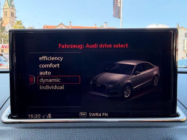 Audi S3 2.0 TFSI QUATTRO *** MFK 02.26 & ASSISTENZPAKET ***