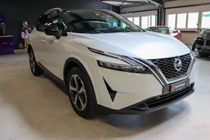 Nissan Qashqai 1.3 DIG-T MHEV Premiere Edition Xtronic