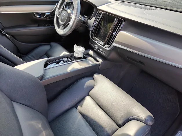Volvo V90 Cross Country B5 Benzin MHD Plus AWD Geartronic