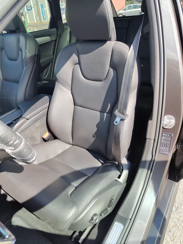 Volvo V90 Cross Country B5 Benzin MHD Plus AWD Geartronic