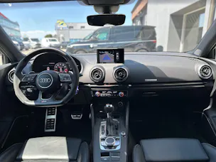 Audi RS3 Limousine 2.5 TSI quattro S-tronic