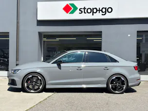 Audi RS3 Limousine 2.5 TSI quattro S-tronic