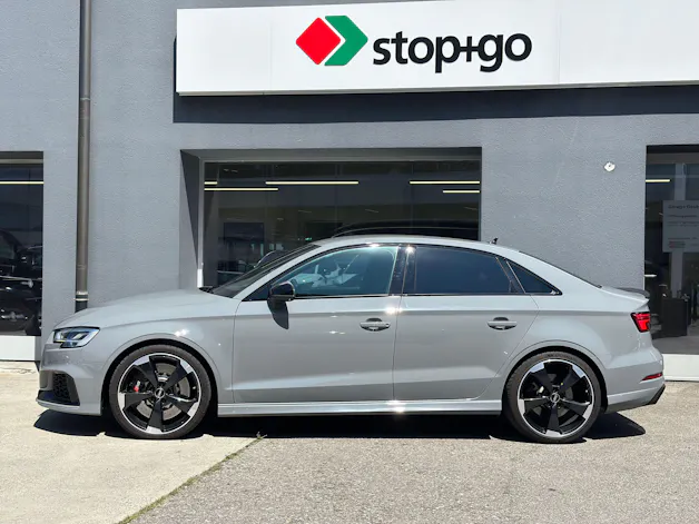 Audi RS3 Limousine 2.5 TSI quattro S-tronic