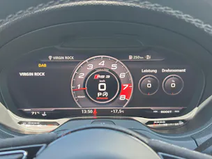 Audi RS3 Limousine 2.5 TSI quattro S-tronic