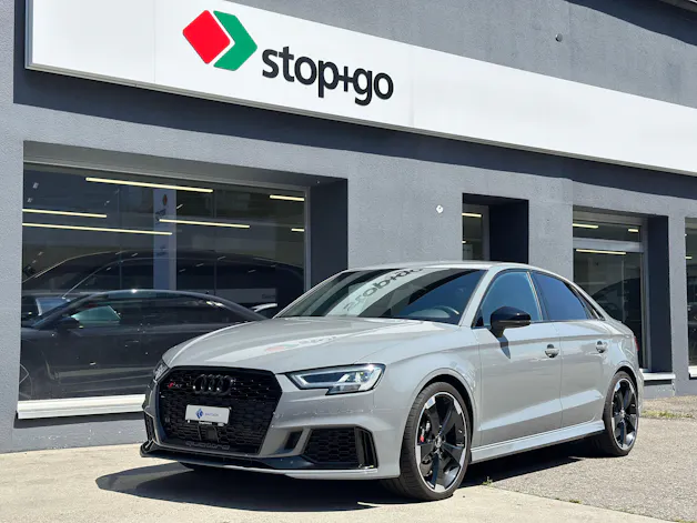 Audi RS3 Limousine 2.5 TSI quattro S-tronic