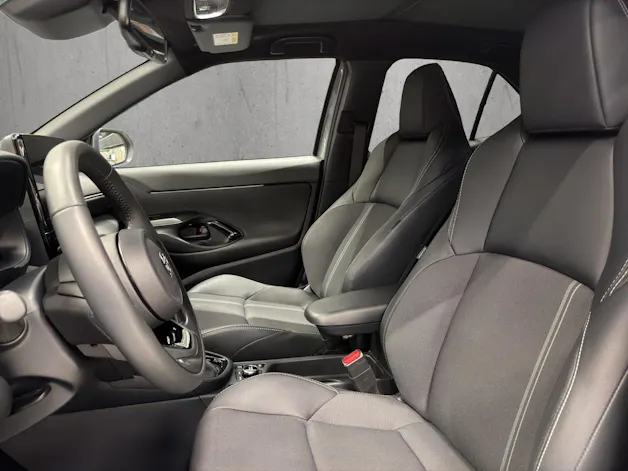Toyota Yaris Cross 1.5 VVT-i HSD Premiere Edition AWD-i