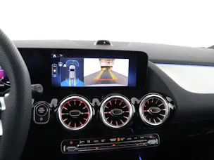 MERCEDES-BENZ GLA 200 Night Star 7G-D