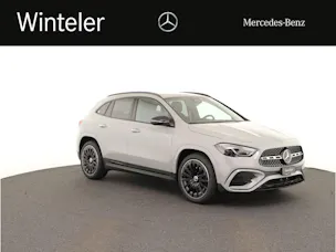 MERCEDES-BENZ GLA 200 Night Star 7G-D