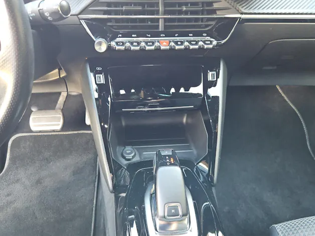 Peugeot 208 1.2 PureTech GT Line EAT8