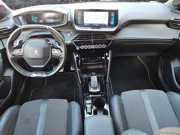 Peugeot 208 1.2 PureTech GT Line EAT8