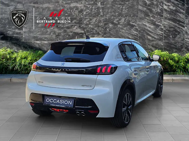 Peugeot 208 1.2 PureTech GT Line EAT8