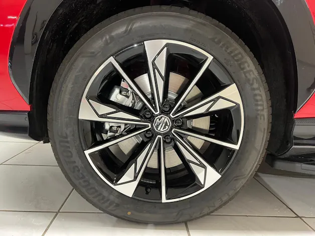 MG HS 1.5 HEV Luxury