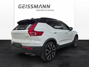 VOLVO XC40 2.0 D4 R-Design AWD