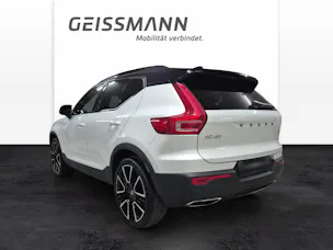 VOLVO XC40 2.0 D4 R-Design AWD