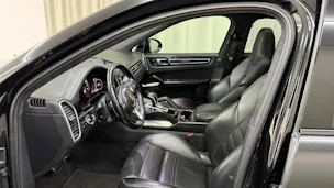 PORSCHE Cayenne Turbo Coupé