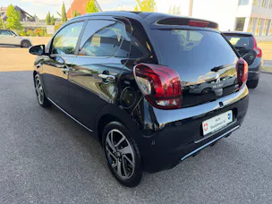 PEUGEOT 108 1.2 VTi Allure Top