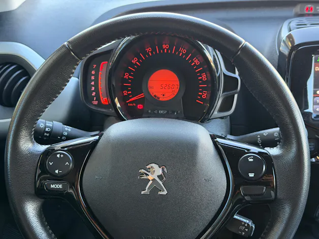 Peugeot 108 1.2 VTi Allure Top