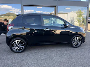 PEUGEOT 108 1.2 VTi Allure Top