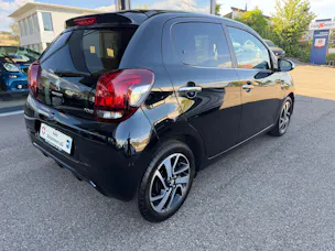 PEUGEOT 108 1.2 VTi Allure Top