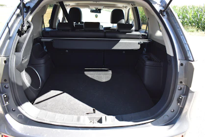 MITSUBISHI OUTLANDER 8