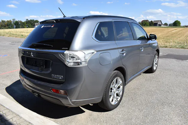 Mitsubishi Outlander 2.0 PHEV Intense