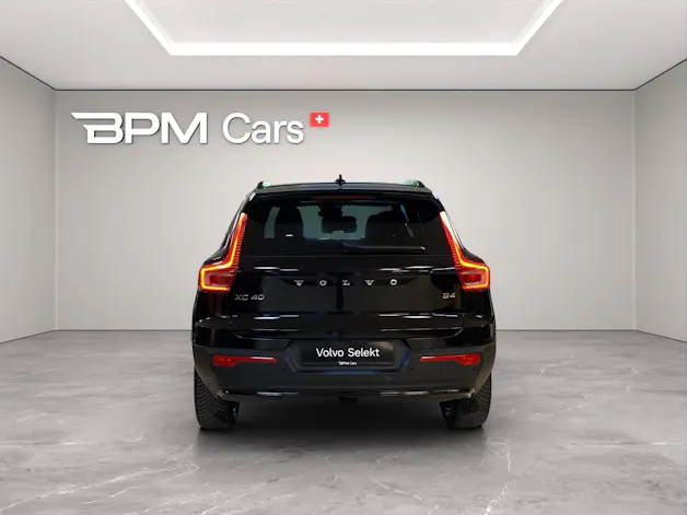 Volvo XC40 2.0 B4 MH Plus Dark
