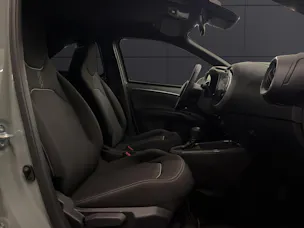 Toyota Aygo X 1.5 VVT-i HSD Trend