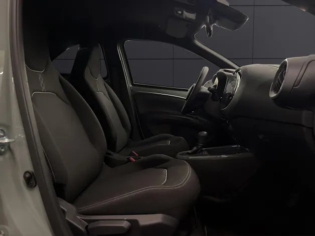 Toyota Aygo X 1.5 VVT-i HSD Trend