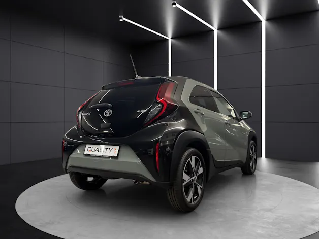 Toyota Aygo X 1.5 VVT-i HSD Trend