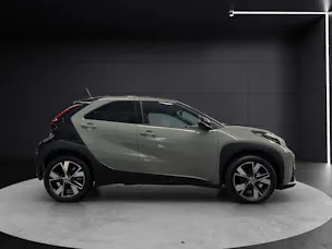 Toyota Aygo X 1.5 VVT-i HSD Trend