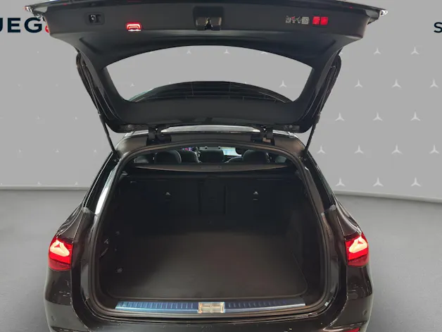 MERCEDES-BENZ E 220 d T 4Matic 9G-Tronic "Swiss Star"